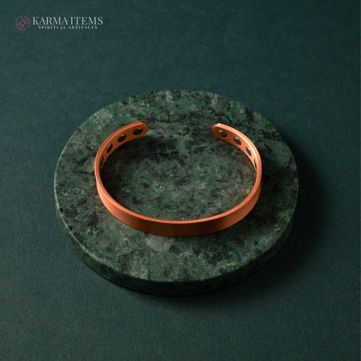 The Tibetan Pressure Point Bracelet