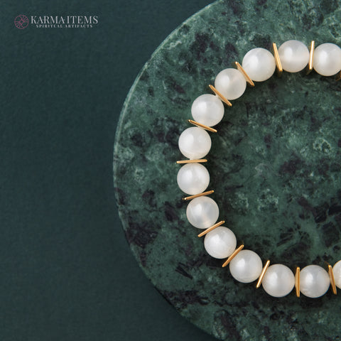 The Moonstone and Hematite Cooling Bracelet