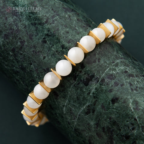 The Moonstone and Hematite Cooling Bracelet