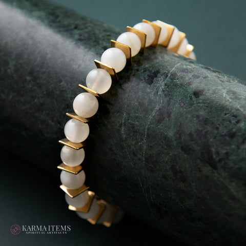 The Moonstone and Hematite Cooling Bracelet