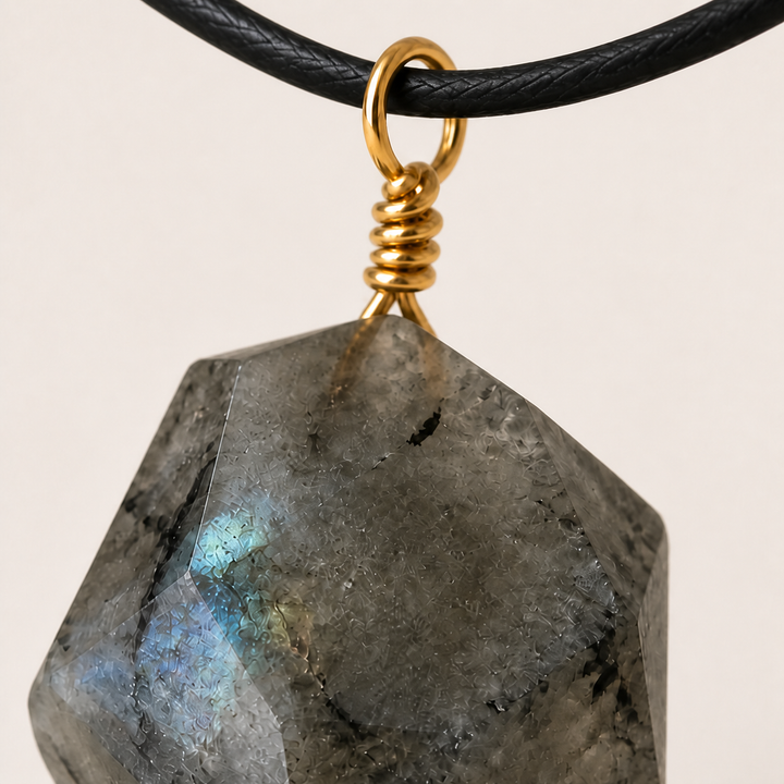Labradorite pendant stone and gold wire bail detail